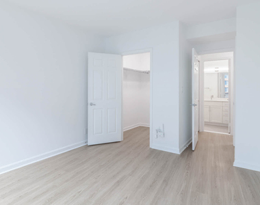 1501 Crystal Dr. - Photo Thumbnail 19