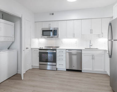 1501 Crystal Dr. - Photo Thumbnail 5