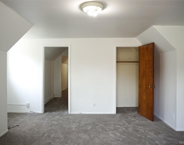 206 Winthrop Avenue - Photo Thumbnail 5