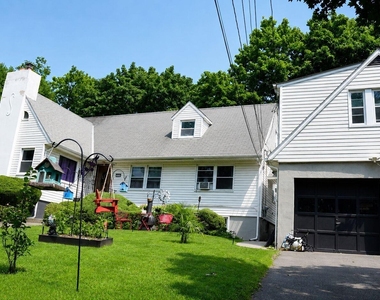 206 Winthrop Avenue - Photo Thumbnail 1