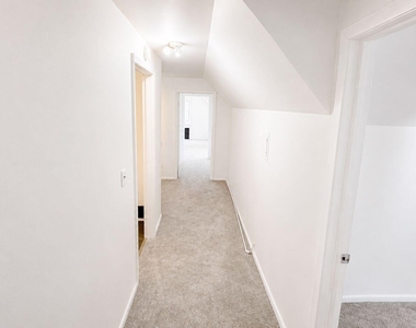 206 Winthrop Avenue - Photo Thumbnail 11