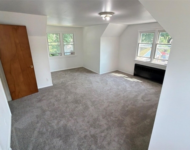 206 Winthrop Avenue - Photo Thumbnail 6
