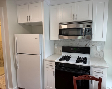 20 Campwoods Road - Photo Thumbnail 6