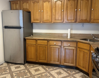144-87 176th Street - Photo Thumbnail 5
