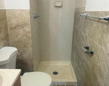144-87 176th Street - Photo Thumbnail 12