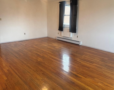 144-87 176th Street - Photo Thumbnail 1