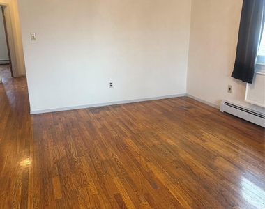 144-87 176th Street - Photo Thumbnail 3