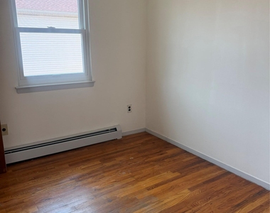 144-87 176th Street - Photo Thumbnail 9