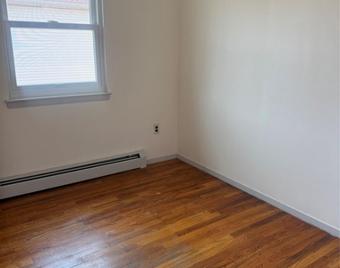 144-87 176th Street - Photo Thumbnail 8