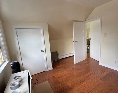 171-30 111th Avenue - Photo Thumbnail 1