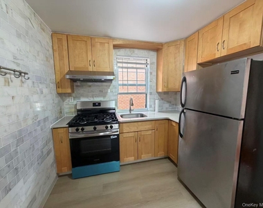 13440 58th Avenue - Photo Thumbnail 9