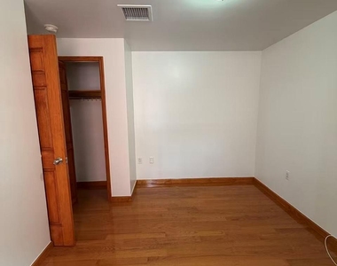 13440 58th Avenue - Photo Thumbnail 4