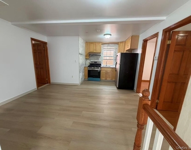 13440 58th Avenue - Photo Thumbnail 8
