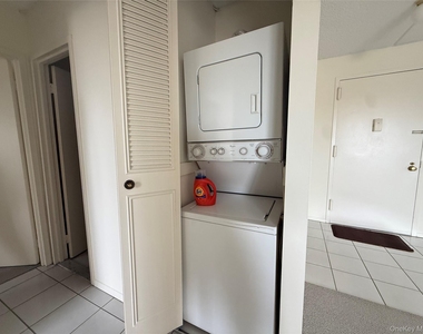 175 Maple Avenue - Photo Thumbnail 12