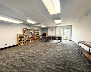 175 Maple Avenue - Photo Thumbnail 20