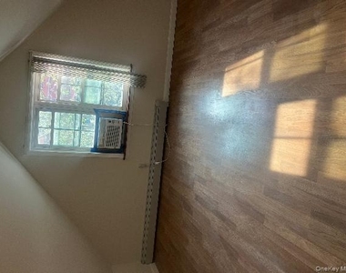 5166 Codwise Place - Photo Thumbnail 2