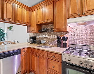 49 Canoe Place Road - Photo Thumbnail 3