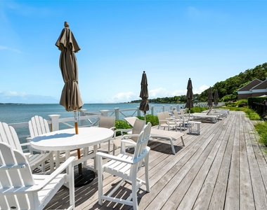49 Canoe Place Road - Photo Thumbnail 9
