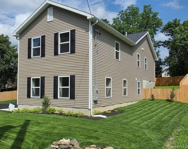 620 Homestead Avenue - Photo Thumbnail 2
