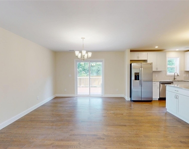 620 Homestead Avenue - Photo Thumbnail 8