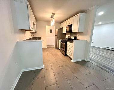 3 Hook Road - Photo Thumbnail 8