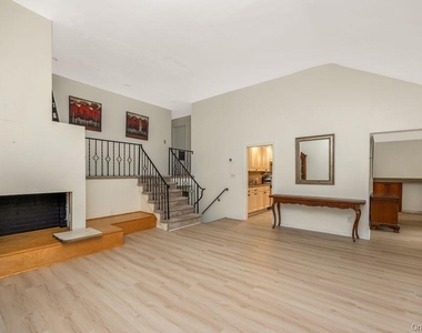 6 Village Drive - Photo Thumbnail 5