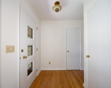 2108-2110 New Hackensack Road - Photo Thumbnail 15