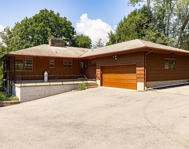 2108-2110 New Hackensack Road - Photo Thumbnail 1