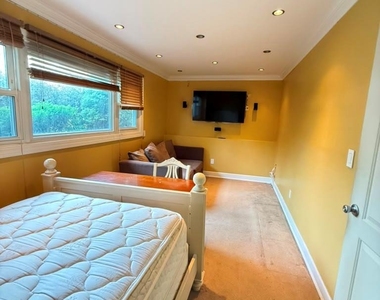 19 Pittsford Way - Photo Thumbnail 21