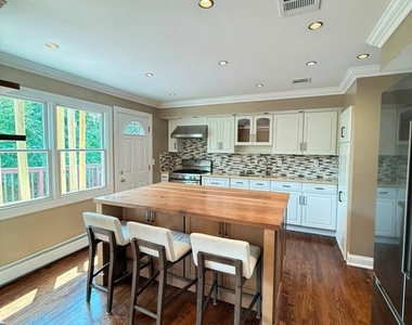 19 Pittsford Way - Photo Thumbnail 8