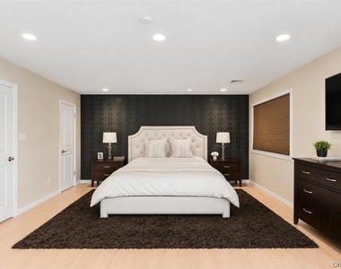 623 Oceanfront - Photo Thumbnail 9