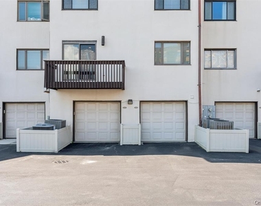 623 Oceanfront - Photo Thumbnail 17