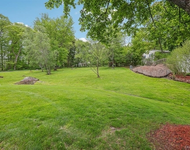 57 Edgewood Drive - Photo Thumbnail 16