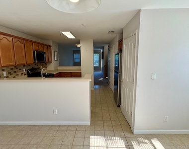 25 Fairways Drive - Photo Thumbnail 10