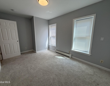 26 Grand Street - Photo Thumbnail 6
