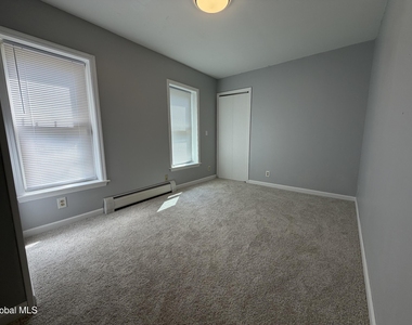 26 Grand Street - Photo Thumbnail 5