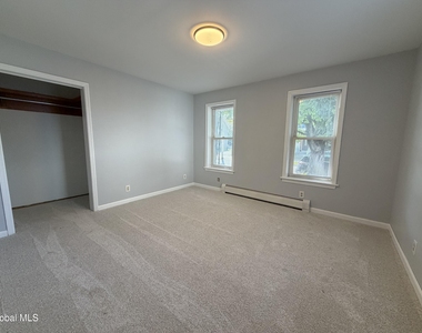 26 Grand Street - Photo Thumbnail 3