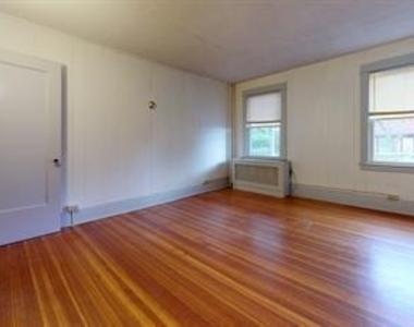 100 Ryckman Avenue - Photo Thumbnail 2