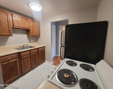 147 Eagle Street - Photo Thumbnail 14