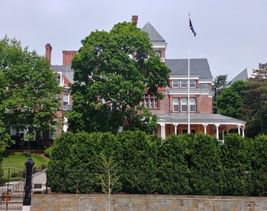 147 Eagle Street - Photo Thumbnail 11