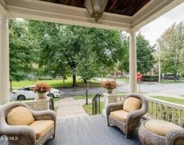 143 Caroline Street - Photo Thumbnail 1