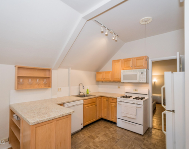 143 Caroline Street - Photo Thumbnail 10