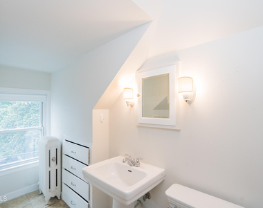 143 Caroline Street - Photo Thumbnail 17