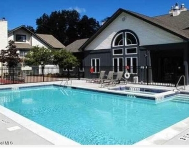 5 Residence Inn Drive - Photo Thumbnail 3