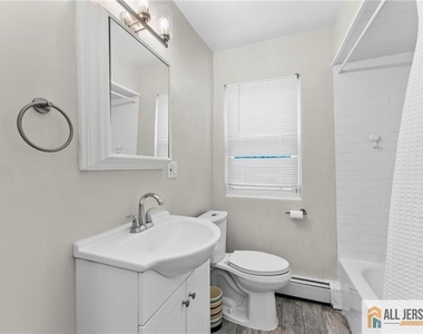 226 Bergen Street - Photo Thumbnail 19
