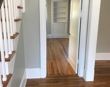 6 W Cecil Street - Photo Thumbnail 8
