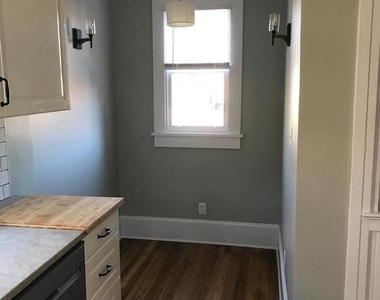 6 W Cecil Street - Photo Thumbnail 16