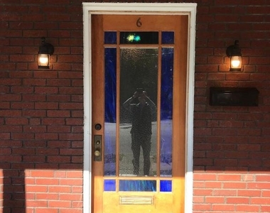 6 W Cecil Street - Photo Thumbnail 1