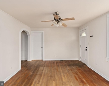 311 Colonial Avenue - Photo Thumbnail 6