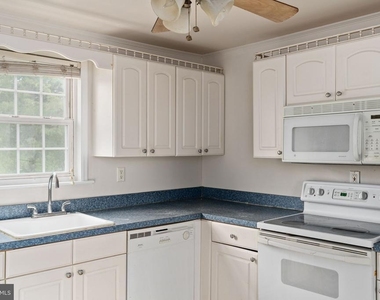 311 Colonial Avenue - Photo Thumbnail 11